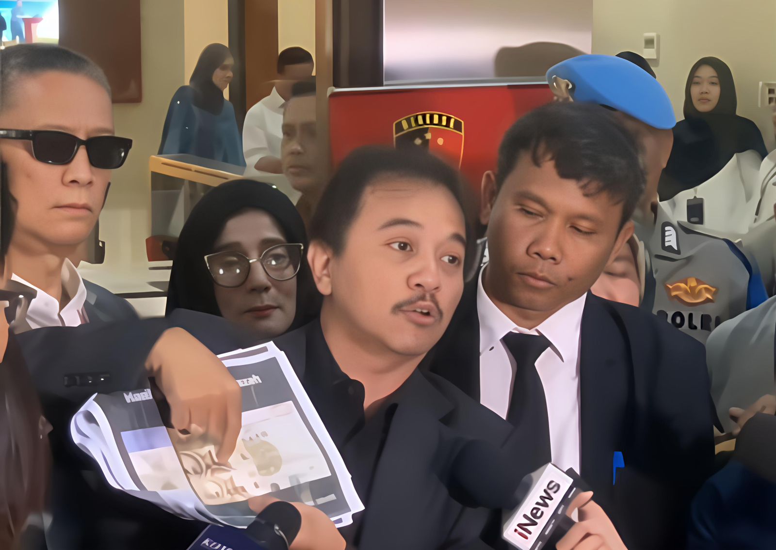 Roy Suryo dan Tujuh Tokoh Lain Resmi Jadi Tersangka Kasus Dugaan Ijazah Palsu Jokowi