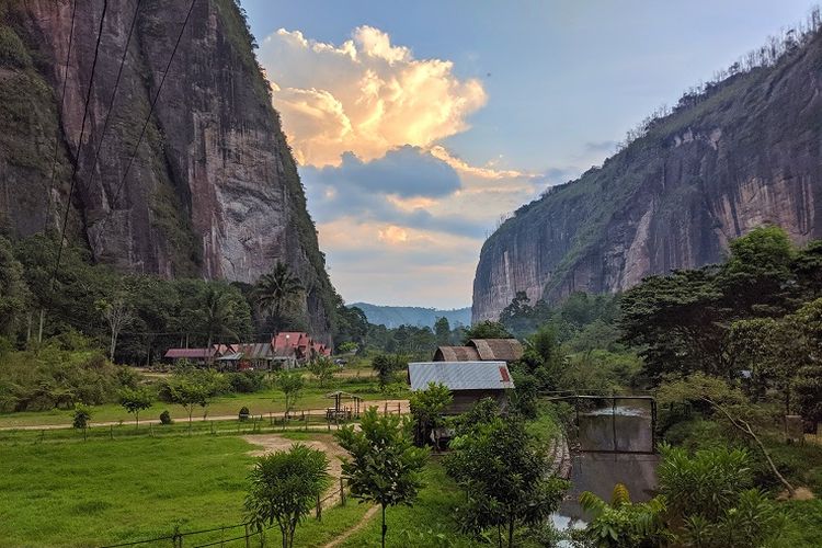 Pesona Lembah Harau, Surga Tersembunyi di Sumatera Barat