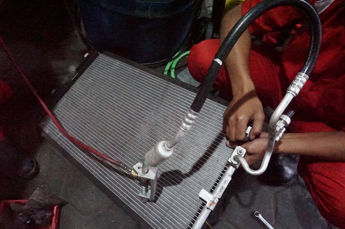Evaporator AC Mobil: Komponen Kecil yang Jadi Penentu Kabin Tetap Dingin