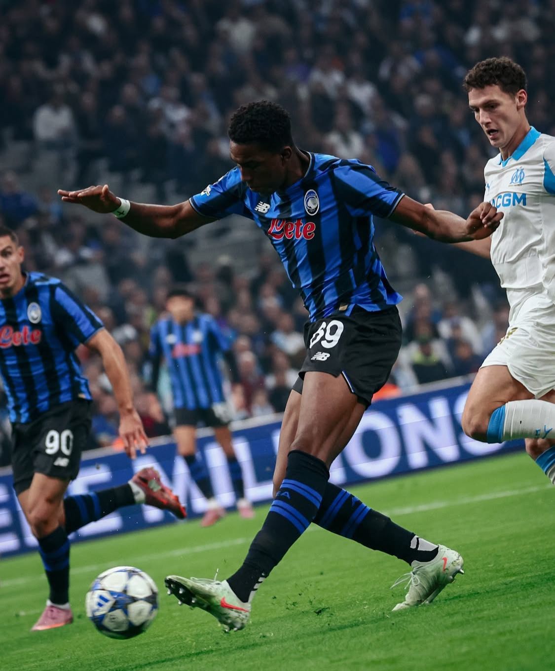 Pukulan Telak di Velodrome: Gol Injury Time Samardži? Tumbangkan Marseille, Atalanta Curi Poin Penuh