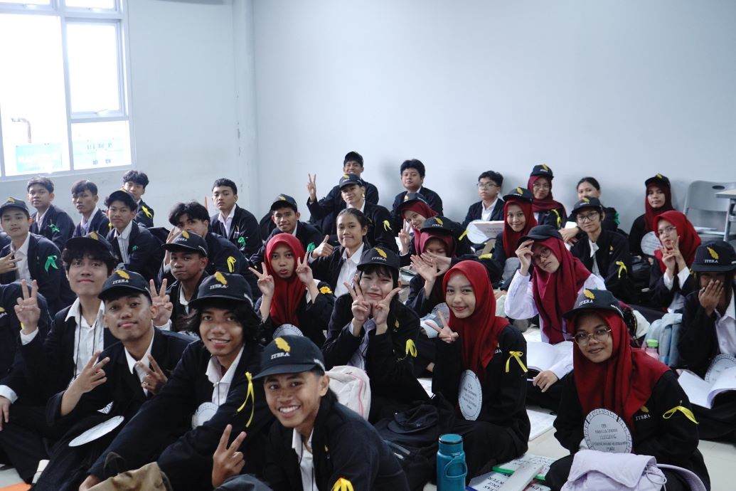 Mahasiswa Seutuhnya: Hari Kedua PPLK ITERA, Menggali Visi Akademik dan Keterampilan Hidup