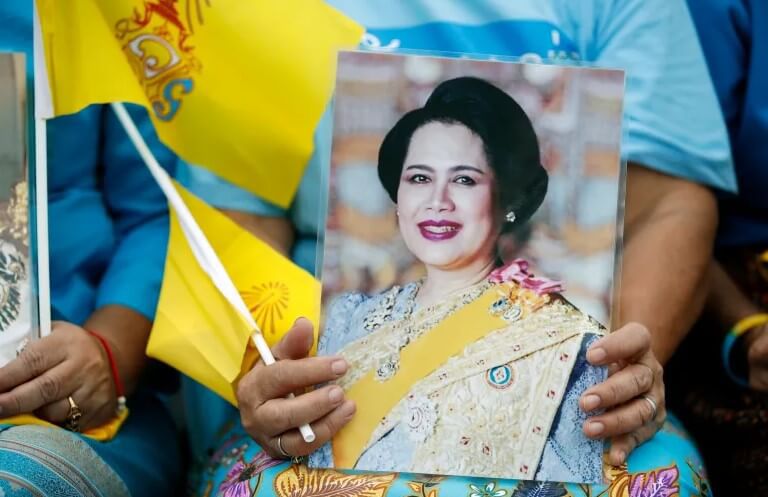 Ratu Ibu Sirikit Tutup Usia, Thailand Berlakukan Berkabung Nasional Setahun