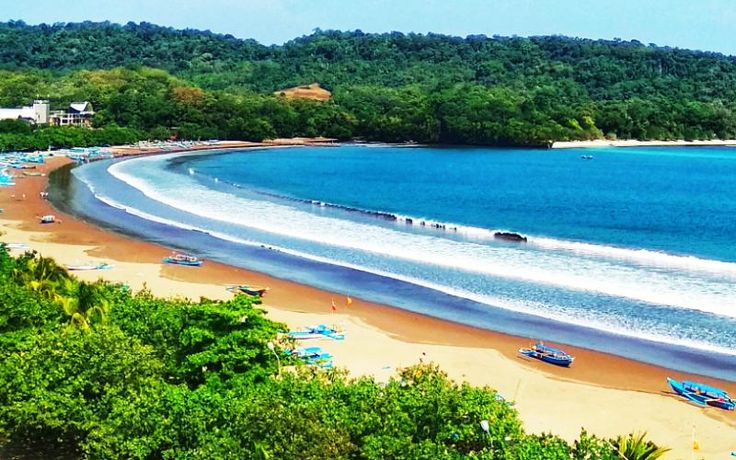 Keindahan Pantai Pangandaran, Surga Wisata Laut di Selatan Jawa Barat yang Tak Pernah Sepi Pengunjung