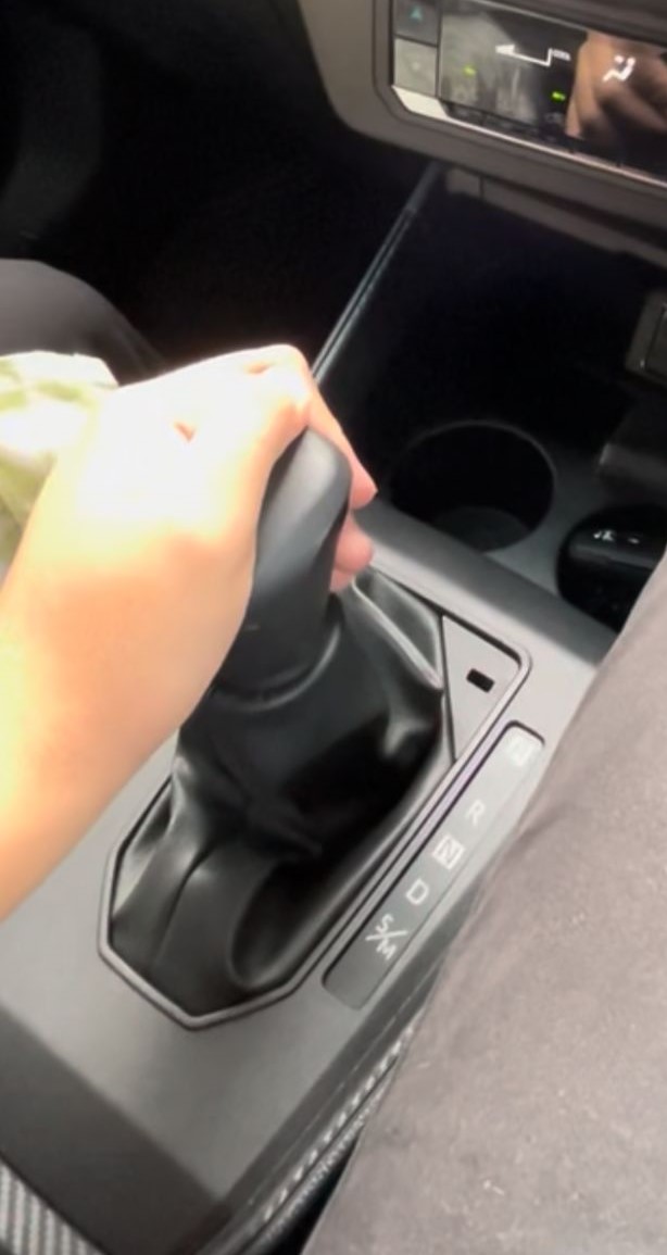 Jangan Sampai Jebol! Ini Cara Merawat CVT Mobil yang Benar