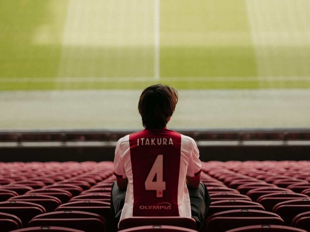 Ajax Resmi Gaet Kou Itakura dari Borussia Mönchengladbach, Pecahkan Rekor sebagai Pemain Jepang Pertama di Klu