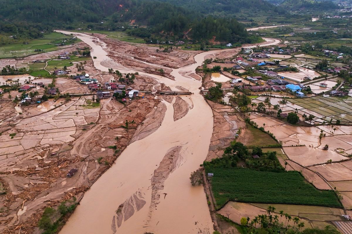 Korban Bencana Sumatera Meningkat, BNPB Catat 807 Jiwa Meninggal