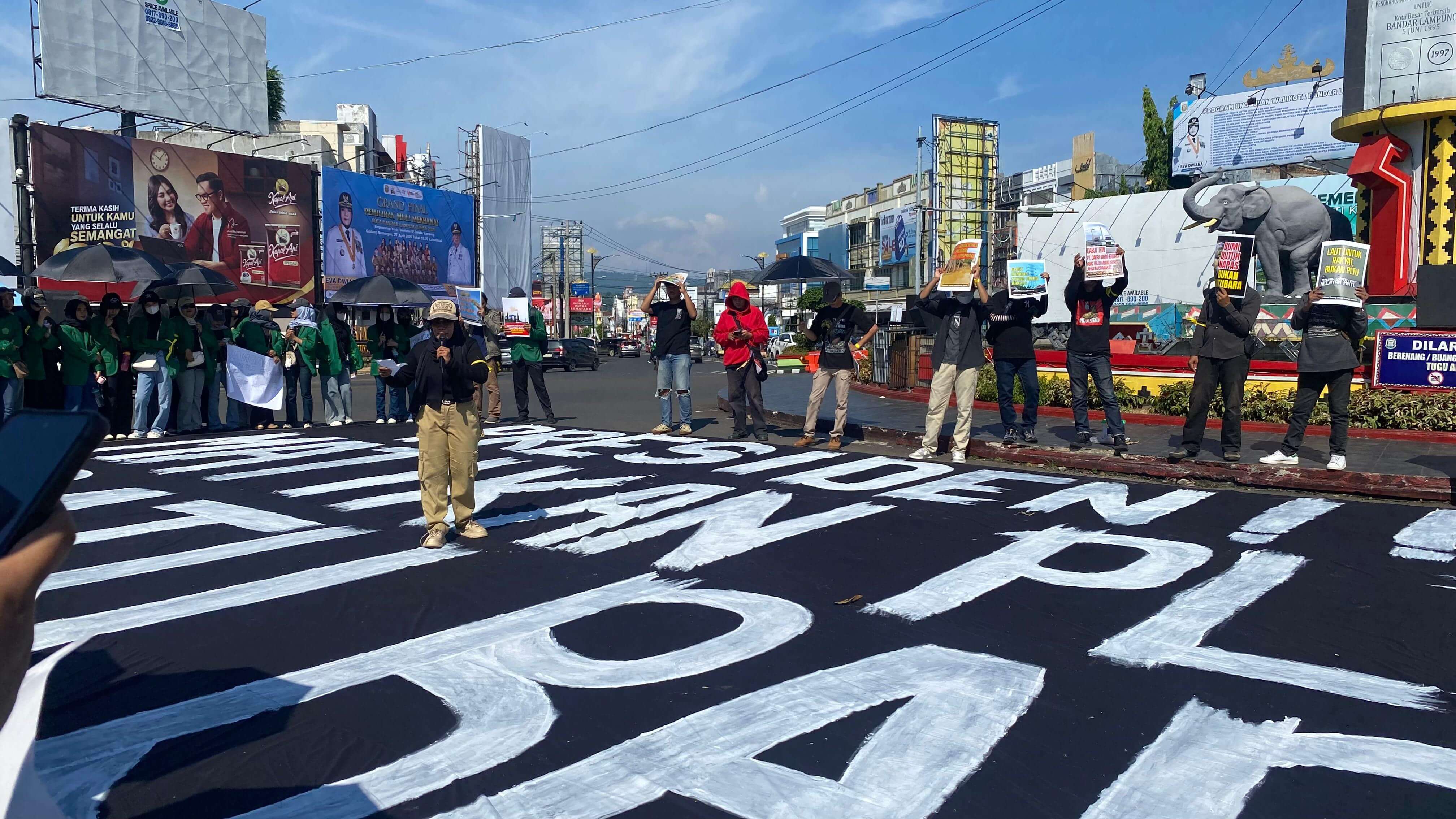 Dari Isu Global ke Realita Lokal: Hari Bumi dan Wajah Krisis Lingkungan Hari Ini