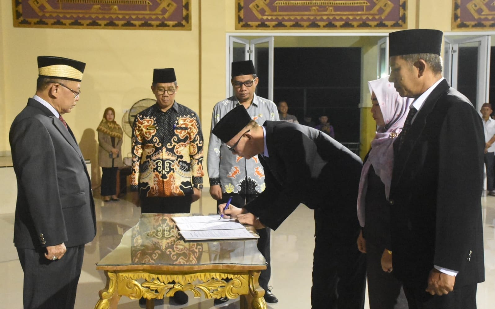 Darurat, Usai Salat Tarawih Bupati Lampung Timur Rolling Besar - besaran Pejabat Eselon, Ada Apa?