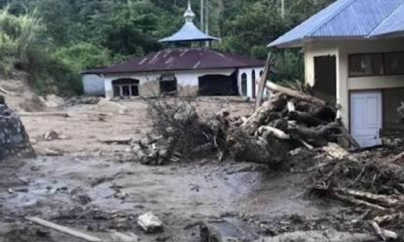 Galodo Terjang Arosuka Solok, Dua Warga Masih Dicari Tim SAR