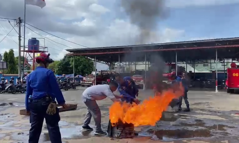 Logistik Rawan Kebakaran, KPU Lampung Gelar Bimtek Pemadaman Api