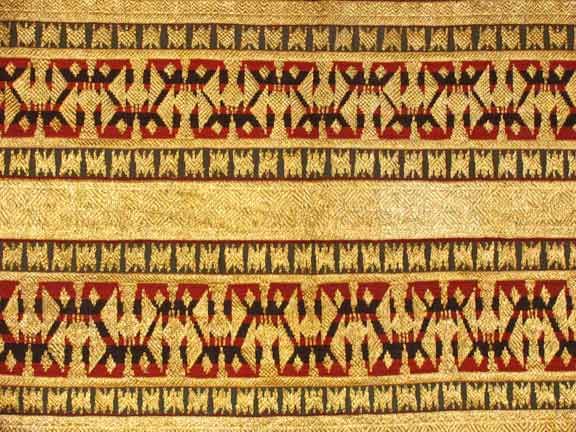 Kilas Balik Kain Tapis: Menelusuri Jejak Peradaban dan Kemewahan Budaya Lampung