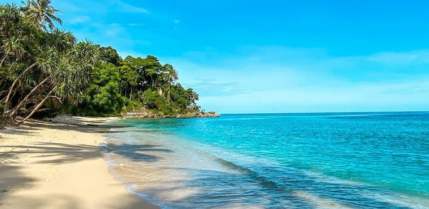 Pulau Mahitam: Liburan 24 Jam di Pulau Tropis yang Bikin Betah di Lampung