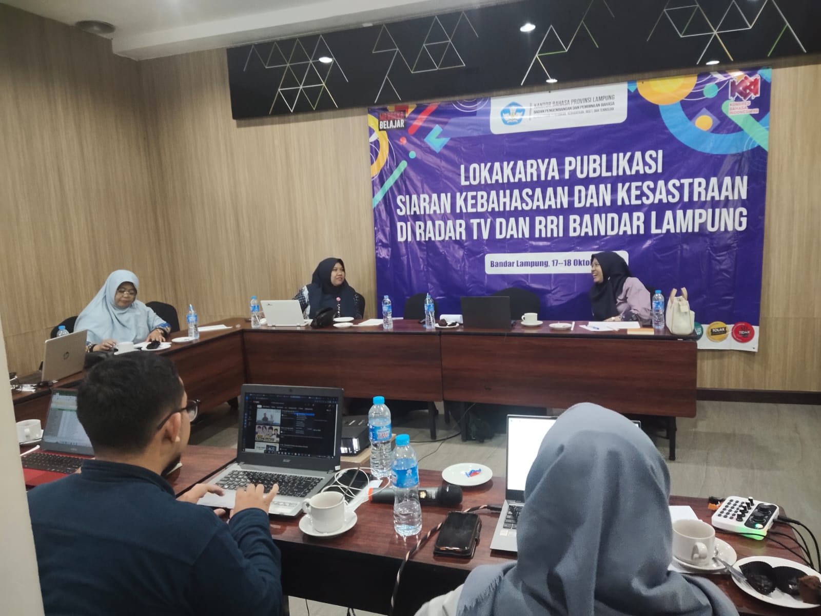 KPBL Gelar Lokakarya Publikasi Siaran Kebahasaan dan Kesastraan di Radar TV dan RRI Bandar Lampung