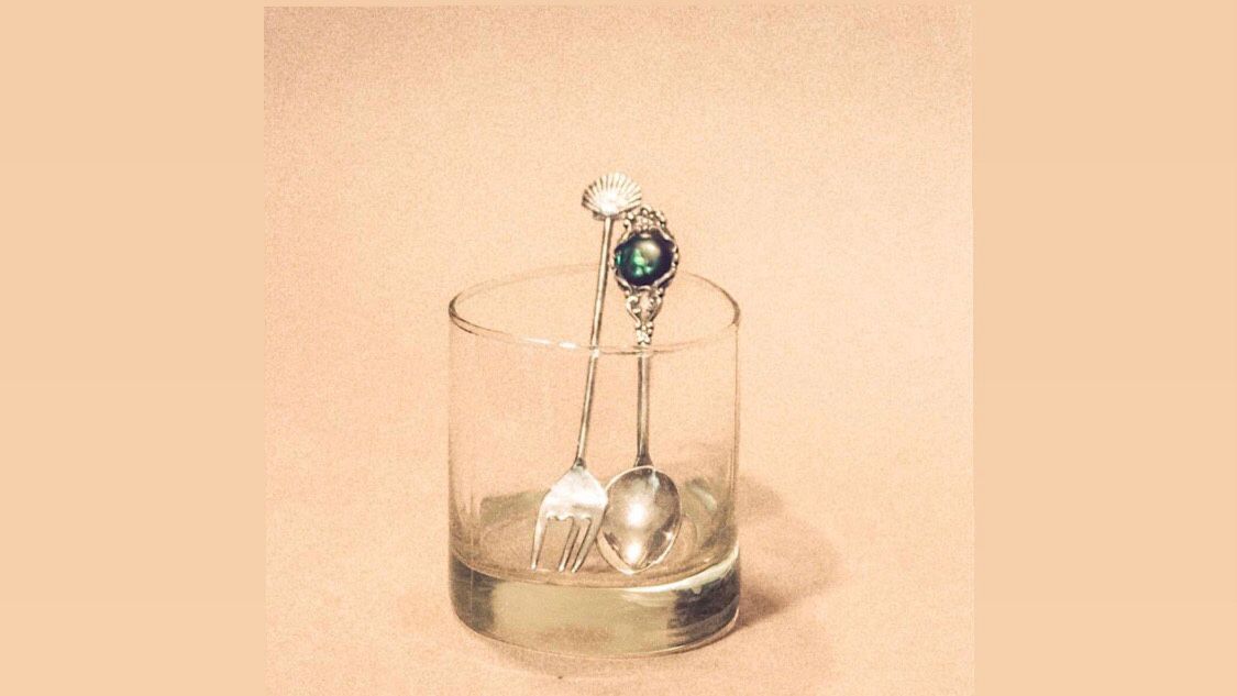 Mengurai Luka Kehilangan Lewat 