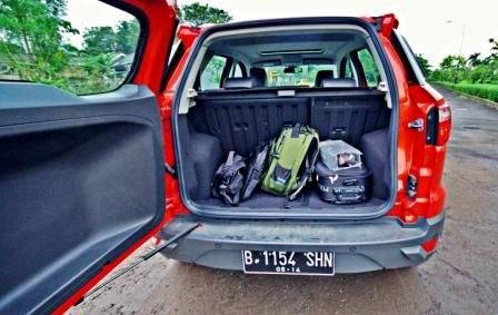 5 Barang 'Penyelamat' yang Wajib Ada di Bagasi Kendaraan Saat Berpergian