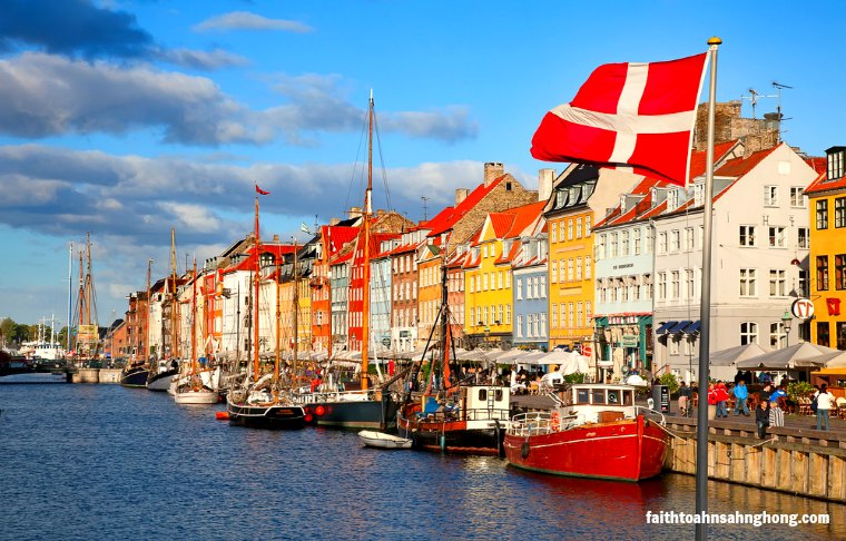 Denmark Hapus Pajak Penjualan 25% pada Buku untuk Menangani Krisis Literasi Remaja