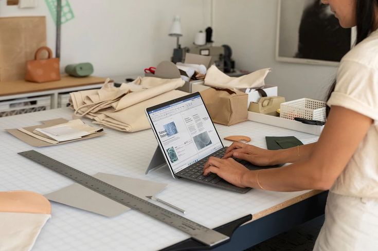 Microsoft Revisi Harga Surface, Perangkat AI Kini Lebih Terjangkau