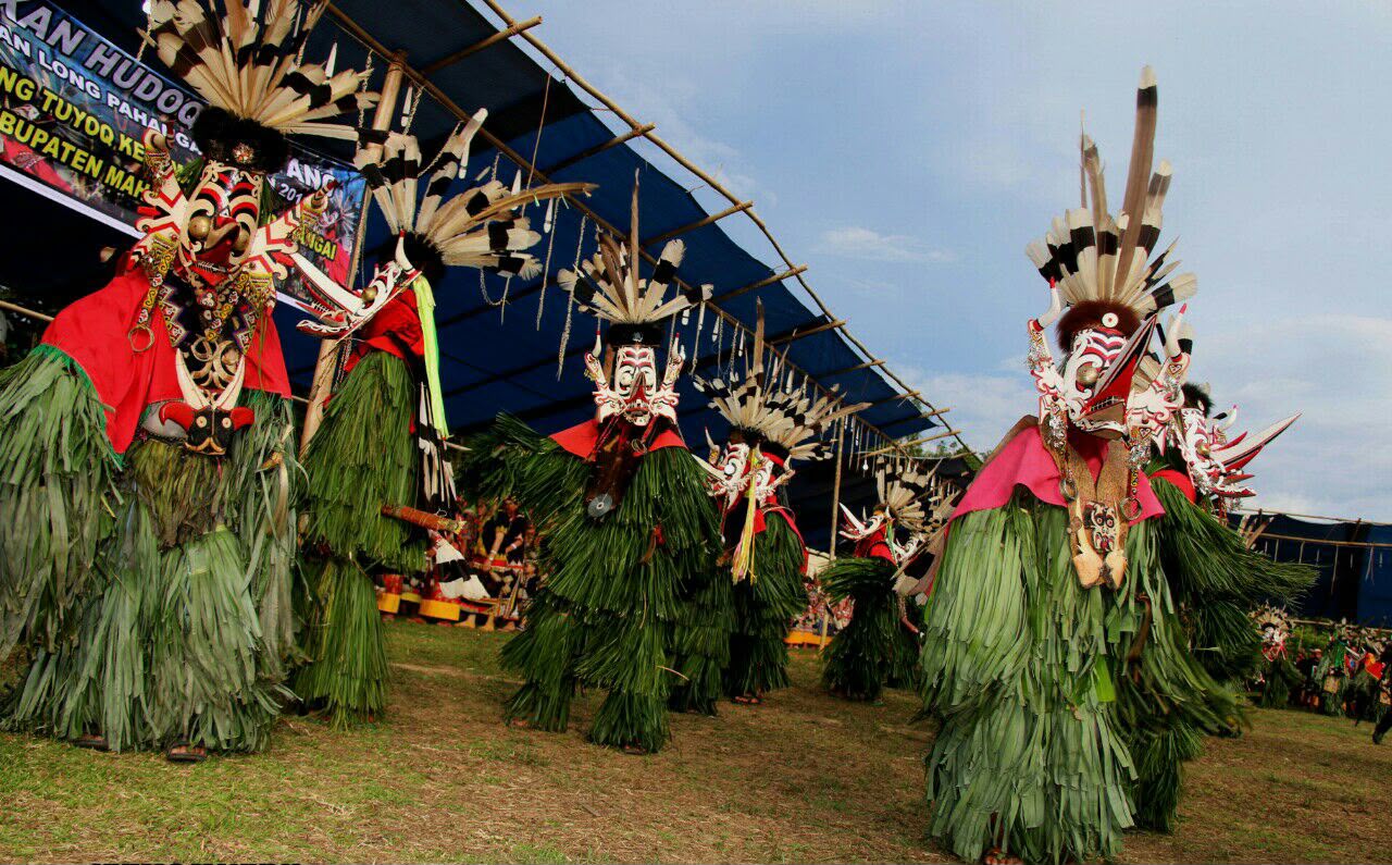 Mengenal Hudoq Pekayang, Tradisi Dayak yang Berkaitan dengan Musim Tanam Padi