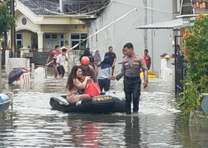Hujan Deras Berkepanjangan Sebabkan Banjir di Sejumlah Wilayah Lampung, Aktivitas Warga Terganggu Parah