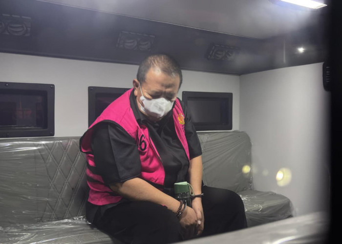 Jadi Tersangka Korupsi Dana PI PT LEB, Arinal Djunadi Langsung Ditahan