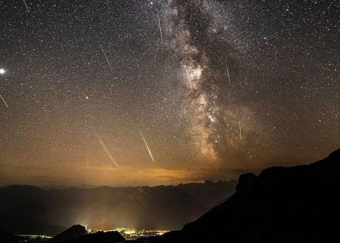 Malam Puncak Hujan Meteor Orionid, 10 Fakta Menarik Tentang Komet Halley