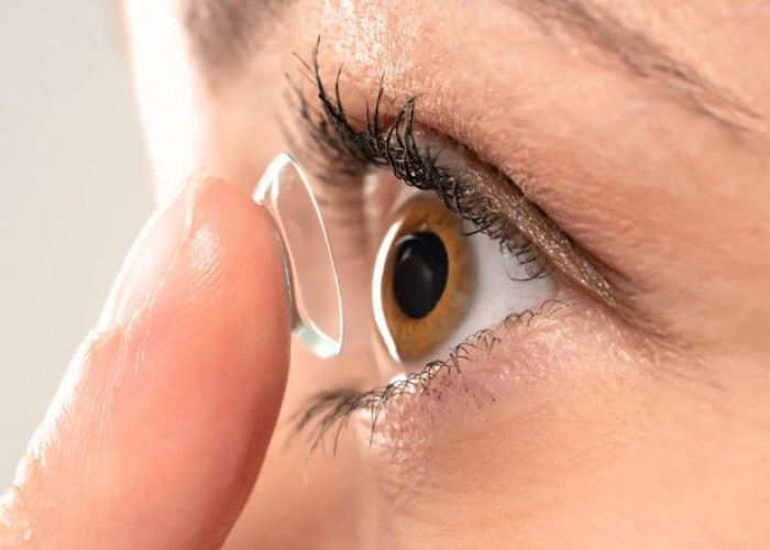 Pakai Softlens? Ini 8 Cara Merawat Mata agar Tetap Sehat dan Terhindar dari Iritasi