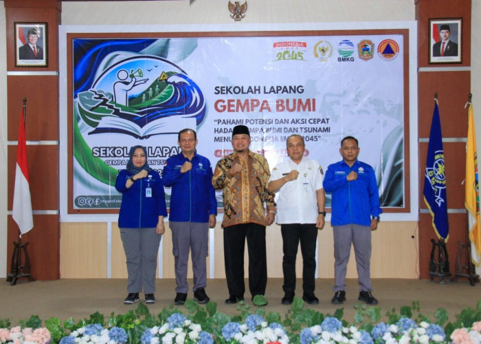 BMKG Gelar Sekolah Lapang Gempa Bumi di Karanganyar Perkuat Kesiapsiagaan Bencana Masyarakat Lokal