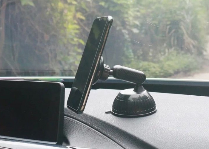 Jangan Anggap Sepele! Ini 5 Bahaya Fatal Meninggalkan HP di Dalam Mobil Saat Terik Matahari, Bisa Meledak?