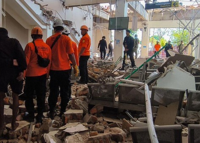 Kepala BNPB Sebut Gempa M 7,7 Guncang NTT Akibatkan 38 Orang Tewas dan 2.000 Warga Mengungsi