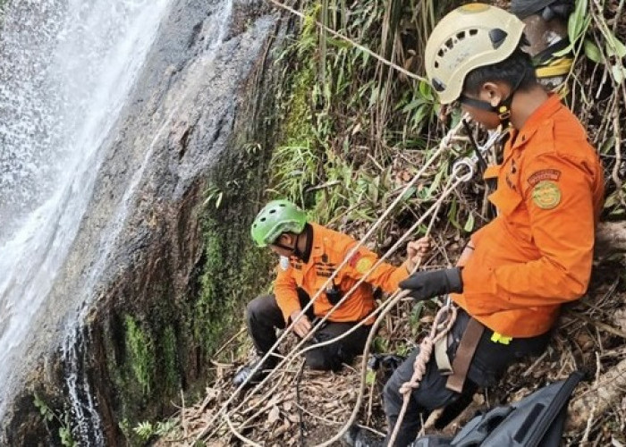 Wisatawan Terseret Arus Air Terjun Robo Harau Ditemukan Meninggal Dunia