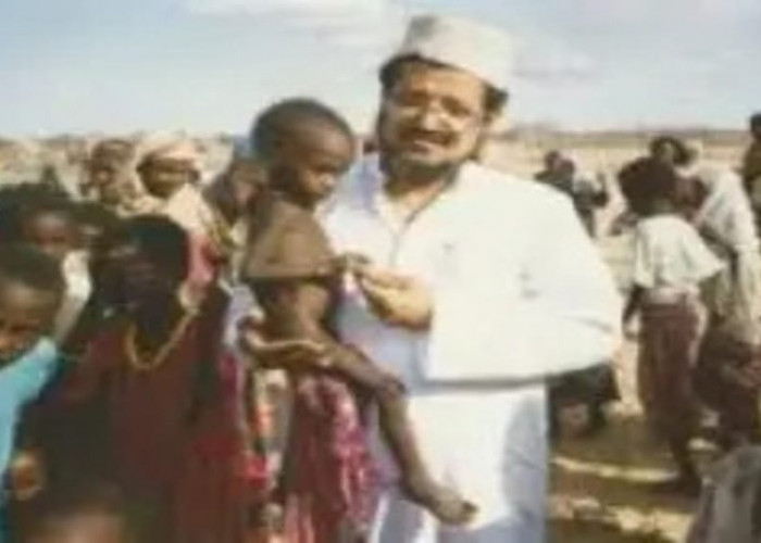 Pengabdian Puluhan Tahun Dr. Abdurrahman as-Sumait di Afrika