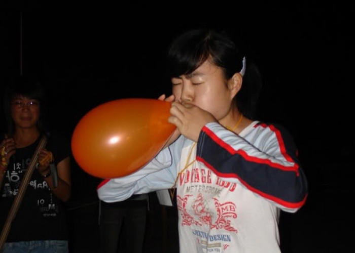 Kenapa Rahang Terasa Sakit Setelah Meniup Balon? Ini Penjelasannya