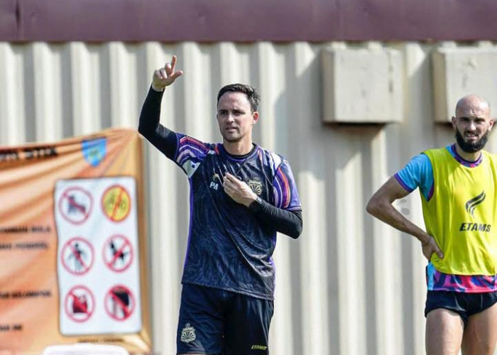 Welcome Back! Bhayangkara Presisi FC Lampung Telah Resmi Merekrut Kembali  Paul Munster Sebagai Pelatih