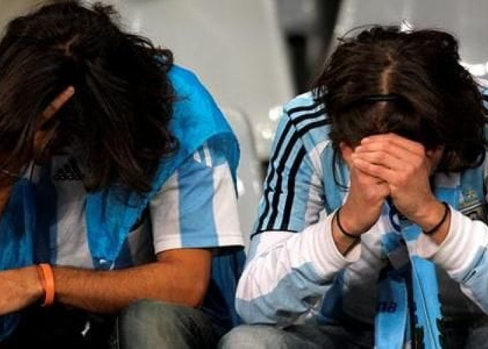 Tangis dan Kekecewaan Fans Argentina Mewarnai Laga Final Semalam