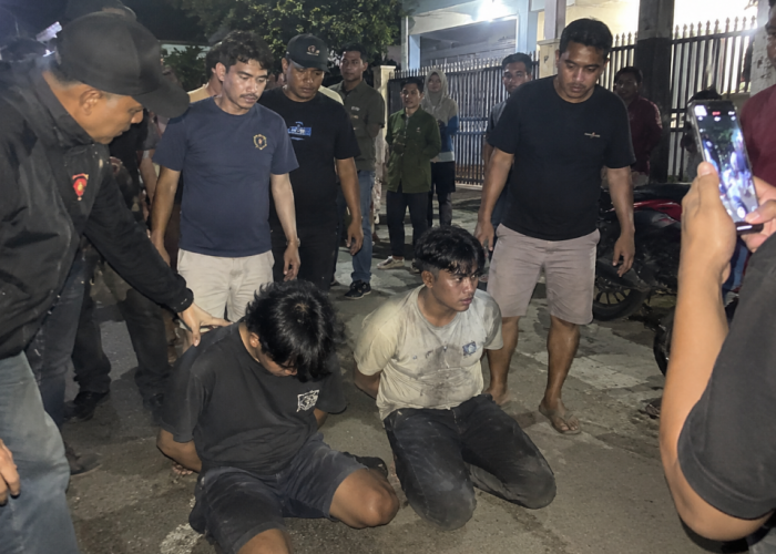 Diduga Begal, Dua Pria Diamankan Warga di Perumahan KSB Bekasi