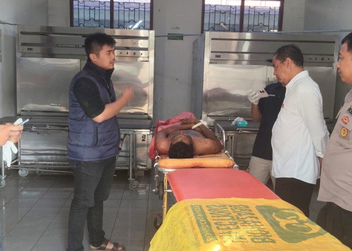 Pria Paruh Baya Ditemukan MD Mengenaskan, Ada Luka Sayat Di Leher