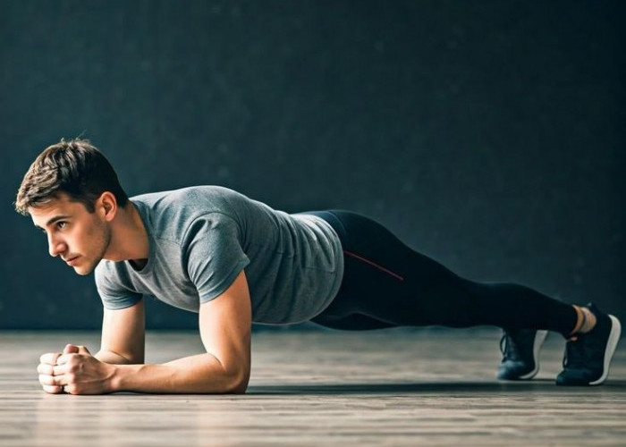 Plank, Tips Diet Sehat ala Dokter Gia Pratama 