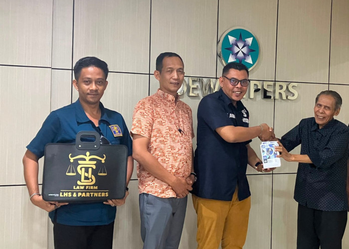Ahli Dewan Pers Terima Pengaduan Berita Diduga Hakimi Anggota DPRD Tubaba Monopoli MBG