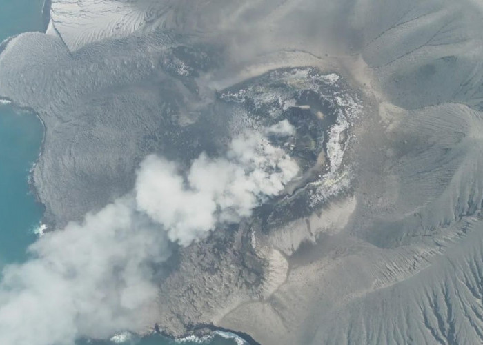 Gunung Anak Krakatau Kembali Erupsi, Warga Diminta Waspada dan Jauhi Radius 3 Kilometer