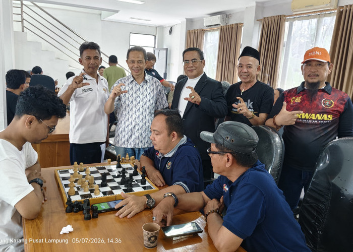Manager Cabor Yakin 10 Pecatur PWI Lampung Sabet Medali Emas