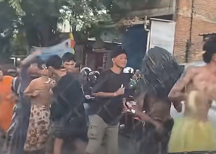 Aksi Penggalangan Dana Sambil Berjoget di Dekat Pasar Tugu Tuai Beragam Respons Warganet