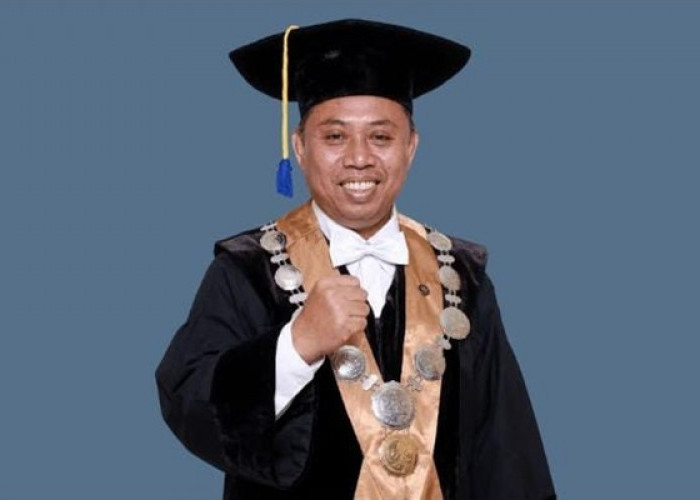 Profil Rektor Unsoed Akhmad Sodiq yang Diciduk KPK, Pernah Kuliah di Jerman hingga Punya Harta Rp3,12 Miliar