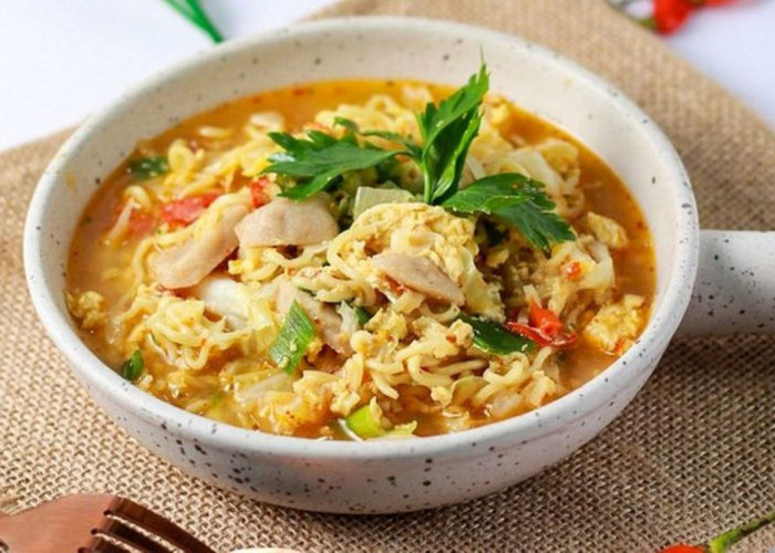 Jarang Diperhatikan! Ini 9 Makanan yang Sebaiknya Tidak Dikonsumsi Berbarengan dengan Mi Instan