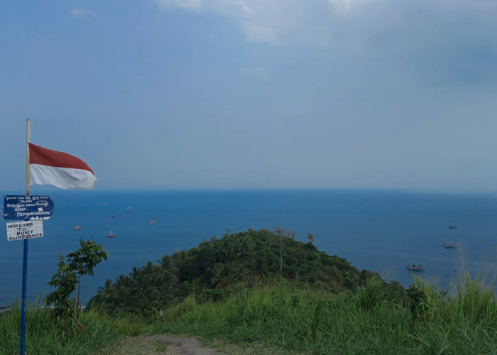 Mengintip Pesona Bukit dan Pantai Slimpuyang, Destinasi '2-in-1' Favorit Wisatawan di Lampung Selatan