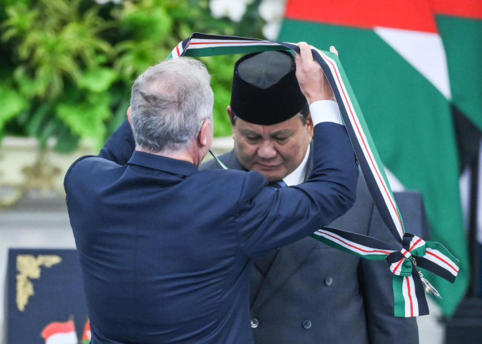 Prabowo Terima Gelar Tertinggi dari Raja Yordania 'The Bejeweled Grand Cordon of Al-Nahda'