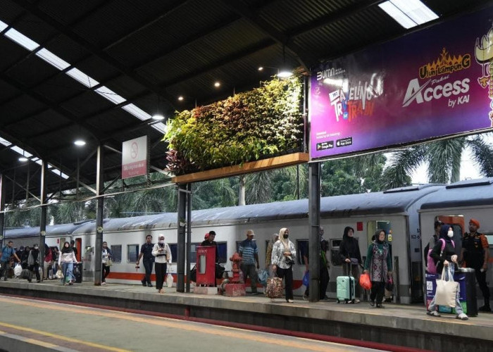 Atasi Lonjakan Penumpang, PT KAI Tambah 1 Rangkaian Kereta Tanjungkarang - Palembang