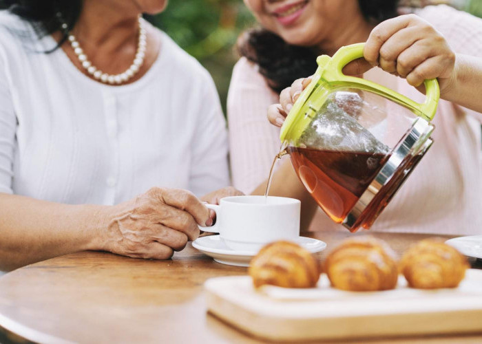 Sering Minum Teh Setelah Makan? Kebiasaan Ini Disebut Bisa Mengganggu Penyerapan Zat Besi