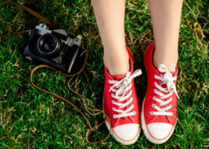 Lebih dari Simbol: Red Shoe Day dan Refleksi Penanganan Penyakit Langka di Indonesia