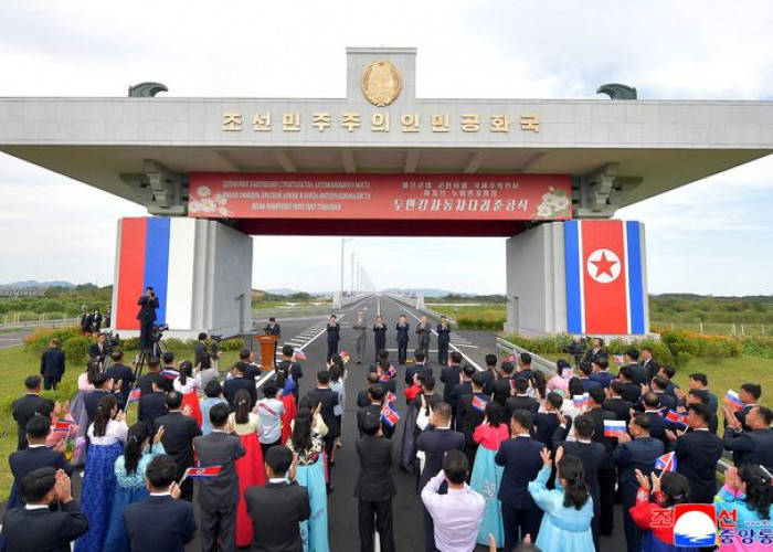 Rusia dan Korea Utara Resmi Buka Jembatan Darat Pertama di Atas Sungai Tumen