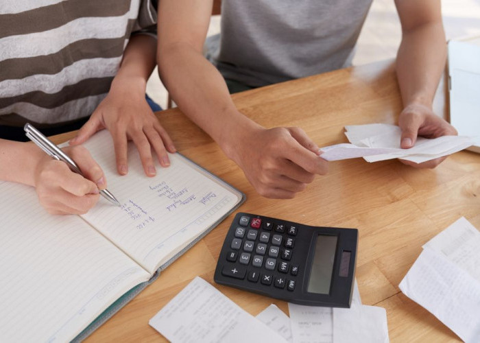 Stres Finansial Kini Jadi Fenomena yang Diam-Diam Menghantui Masyarakat Indonesia! 